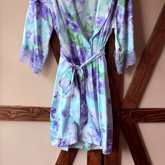 Women's Silky Robe - Picture 2 of 5